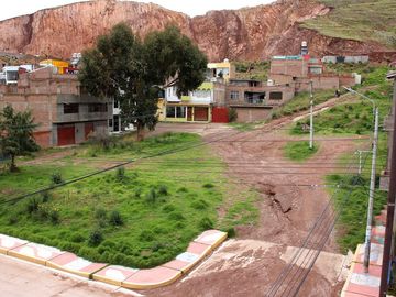 ✅📍Los Keñuales - Esquina Se VENDE Casa 2 Pisos