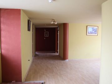 ✅📍Los Keñuales - Esquina Se VENDE Casa 2 Pisos