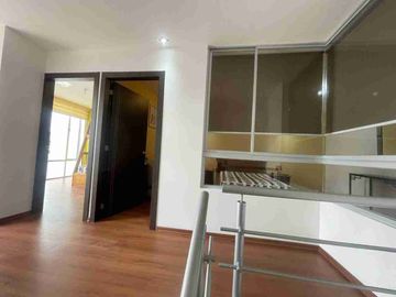 Se vende Duplex/ Armenia 1/ 3 dormitorios Valle de los Chillos