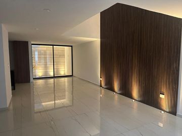 Casa en venta en La Antigua Cementera  blvd 15 de mayo y hermanos Serdán