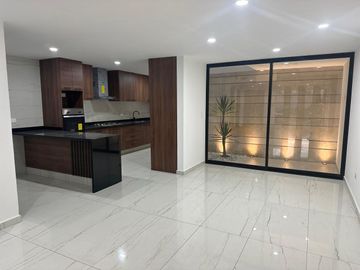 Casa en venta en La Antigua Cementera  blvd 15 de mayo y hermanos Serdán