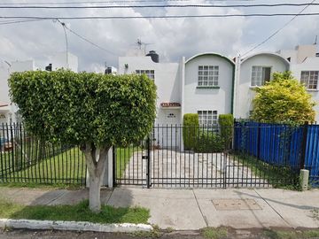 Casa en venta en Av. Camino Real, Fracc. Valle Real, Corregidora, Querétaro