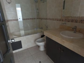 ALQUILO DEPARTAMENTO 3ER PISO  JIRON PETER PAUL RUBENS SANTIAGO DE SURCO