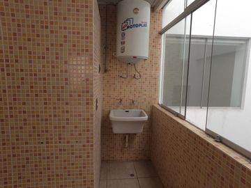 ALQUILO DEPARTAMENTO 3ER PISO  JIRON PETER PAUL RUBENS SANTIAGO DE SURCO