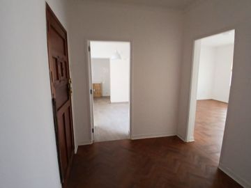 REMATO AMPLIO DEPARTAMENTO 3ER PISO - BENAVIDES MIRAFLORES