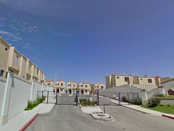 CASA EN VENTA, RECIDENCIAL BARCELONA, TIJUANA