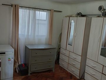 Casa en Pdte Riesco con Av Central en Maipú.