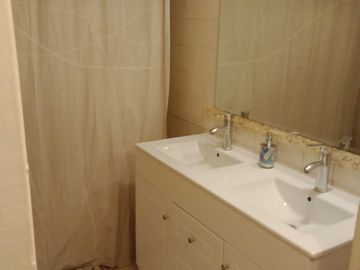 Casa en Pdte Riesco con Av Central en Maipú.