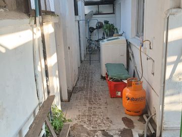 Casa en Pdte Riesco con Av Central en Maipú.