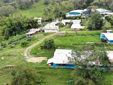 Vendo Finca Avícola en Silvania, Cundinamarca