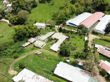 Vendo Finca Avícola en Silvania, Cundinamarca