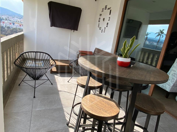 Hermoso departamento en venta en Loma Antigua.