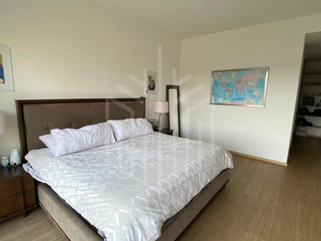 Hermoso departamento en venta en Loma Antigua.