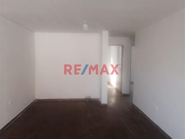¡Oportunidad! Vendo Casa Como Terreno En Los Olivos. Ideal Para Invertir