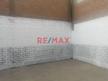 ¡Oportunidad! Vendo Casa Como Terreno En Los Olivos. Ideal Para Invertir