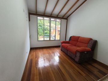 Venta casa dos niveles más Apartaestudio Sector Terranova-Pereira