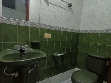 Venta casa dos niveles más Apartaestudio Sector Terranova-Pereira