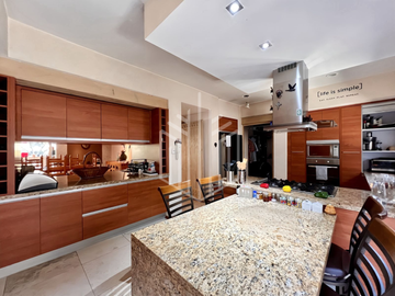 ESPECTACULAR DEPARTAMENTO A PRECIO DE OPORTUNIDAD EN VILLA ANTIGUA.