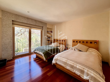 ESPECTACULAR DEPARTAMENTO A PRECIO DE OPORTUNIDAD EN VILLA ANTIGUA.