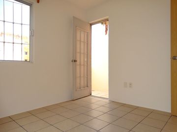 CASA EN FRACCIONAMIENTO COLINAS DE XOCHITEPEC EN MORELOS