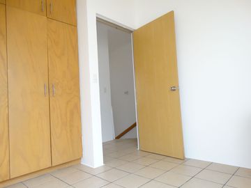 CASA EN FRACCIONAMIENTO COLINAS DE XOCHITEPEC EN MORELOS