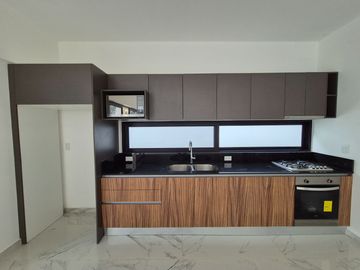 Casa Nueva Doble Altura en Vía Cumbres!