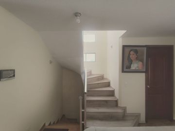 VENTA DE CASA CONJUNTO LE CHALET, AMAGASI DEL INCA, EMBAJADA AMERICANA