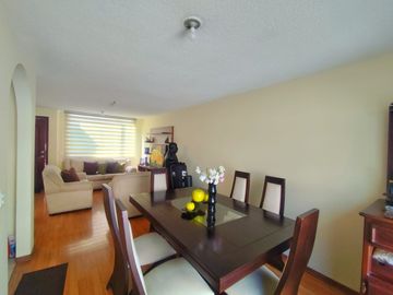VENTA DE CASA CONJUNTO LE CHALET, AMAGASI DEL INCA, EMBAJADA AMERICANA