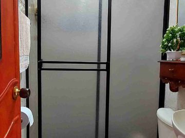 En venta casa bifamiliar barrio el cadillal