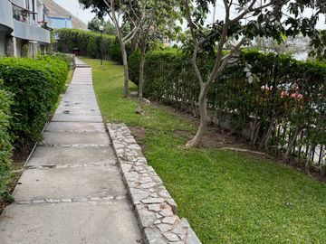 VENDO ACOGEDOR DPTO.  LOS ALAMOS SURCO 1ER PISO CON TERRAZA 3 DORM.