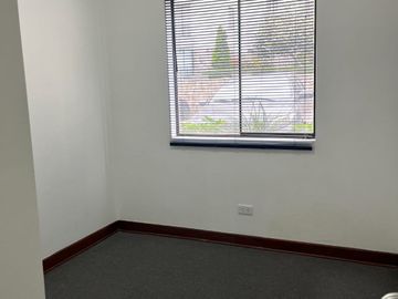 VENDO ACOGEDOR DPTO.  LOS ALAMOS SURCO 1ER PISO CON TERRAZA 3 DORM.