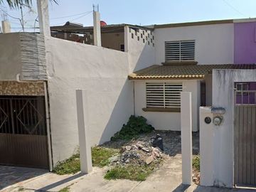 CASA EN CALLE YOLANDA REYES PALE, VILLA RICA EN VERACRUZ ¡ NO CRÉDITOS !