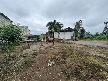 Venta Propiedad 2000 m² Infraestructura y Maquinas Fábrica de Hielo Negociable