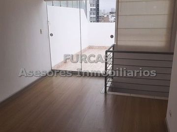 PRECIOSO Y MUY AMPLIO DUPLEX EN LINCE LIMITE CON SAN ISIDRO
