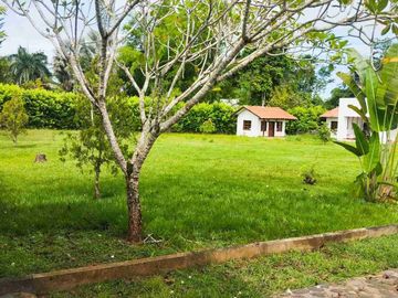 Oportunidad: Preciosa Casa Finca en zona de alta valorización.