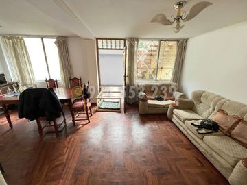 OCASIÓN VENDO SURCO 170m2 1ER PISO DEPA + 2 COCHERAS X PARQUE DE LA AMISTAD