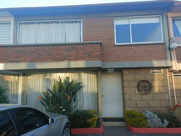 Casa en Venta Fraccionamiento Villas Fontana, Independencia Toluca
