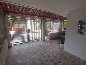 VENTA HERMOSA CONFORTABLE CASA 2 PLANTAS EXTERNA CANEY SUR CALI