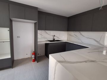 VENTA HERMOSAS CASAS POR ESTRENAR SECTOR NAYON
