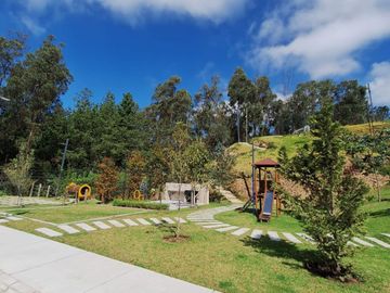 VENTA HERMOSAS CASAS POR ESTRENAR SECTOR NAYON