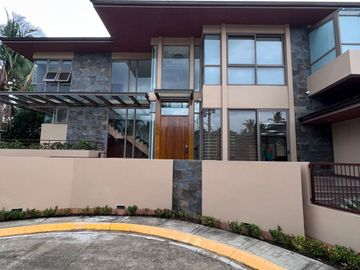 FOR SALE: PREMIUM 2 STOREY MODERN HOUSE & LOT WITH BASEMENT PARKING