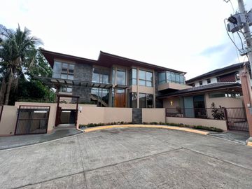 FOR SALE: PREMIUM 2 STOREY MODERN HOUSE & LOT WITH BASEMENT PARKING