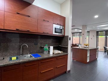 FOR SALE: PREMIUM 2 STOREY MODERN HOUSE & LOT WITH BASEMENT PARKING