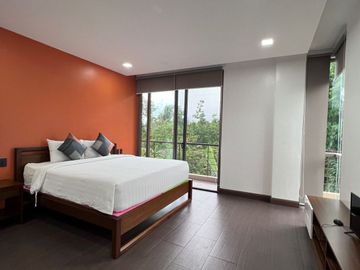 FOR SALE: PREMIUM 2 STOREY MODERN HOUSE & LOT WITH BASEMENT PARKING