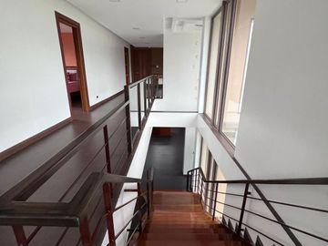 FOR SALE: PREMIUM 2 STOREY MODERN HOUSE & LOT WITH BASEMENT PARKING