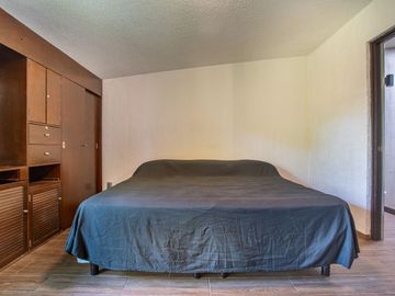 Casa en venta Colon de Echegaray 3 Rec, 3 autos, 2.5 baños, remodelada hace 3 años