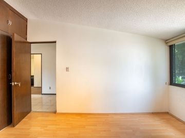 Casa en venta Colon de Echegaray 3 Rec, 3 autos, 2.5 baños, remodelada hace 3 años