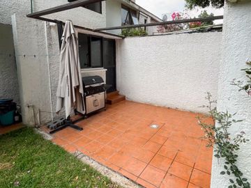 Casa en venta Colon de Echegaray 3 Rec, 3 autos, 2.5 baños, remodelada hace 3 años