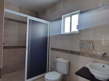 VENDO CASA EN COL. RICARDO FLORES MAGÓN