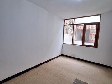 VENTA CASA EN CHORRILLOS FRENTE A LA UPC!! ATENCIÓN INVERSIONISTA!!